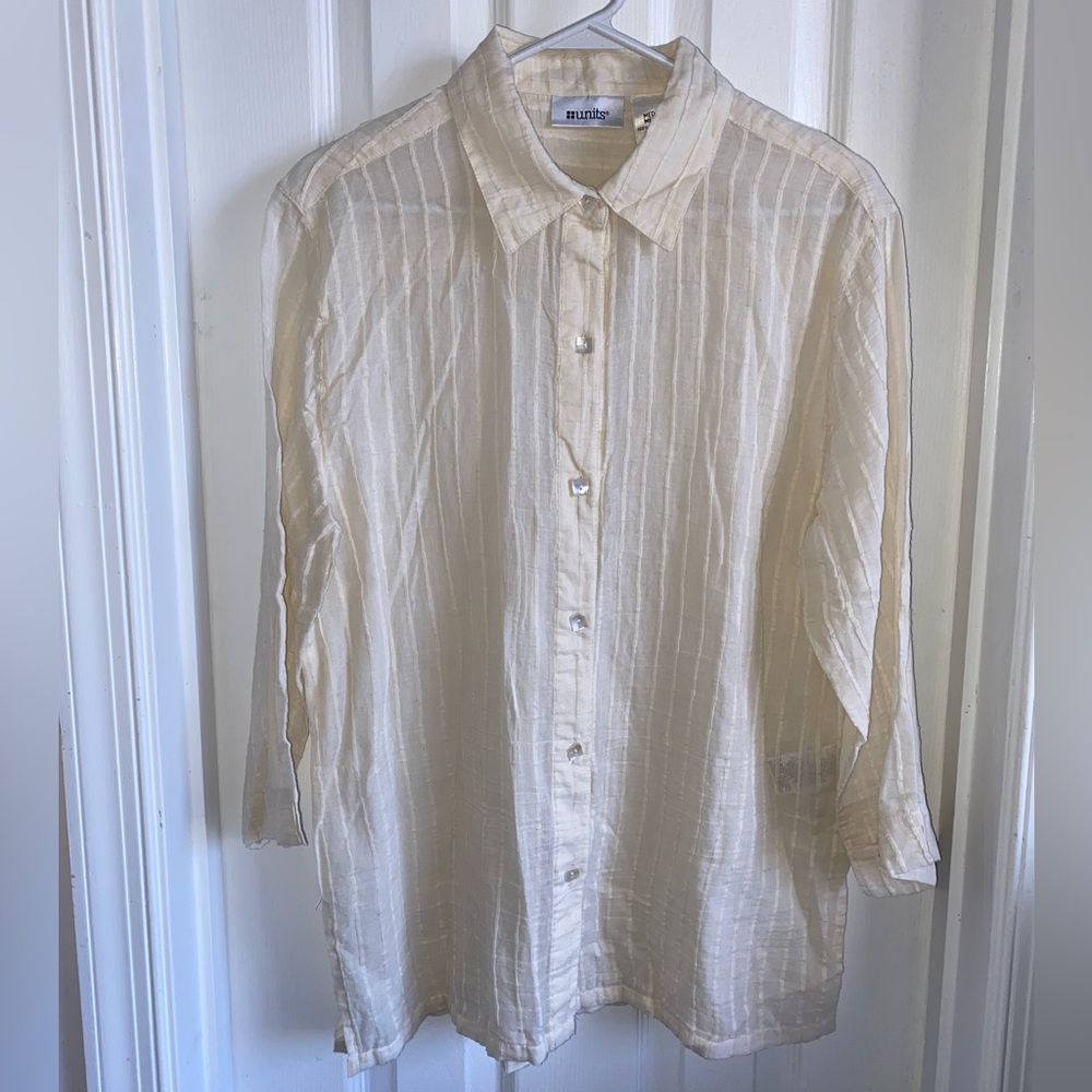 UNITS 100% Cotton Shirt Cream With Mother of Pearl Buttons Size M